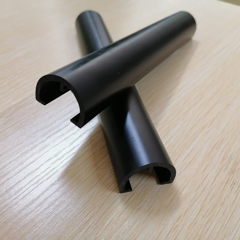 Profilo a C in PVC ignifugo produttore personalizzato per listello di protezione dal fornitore cinese