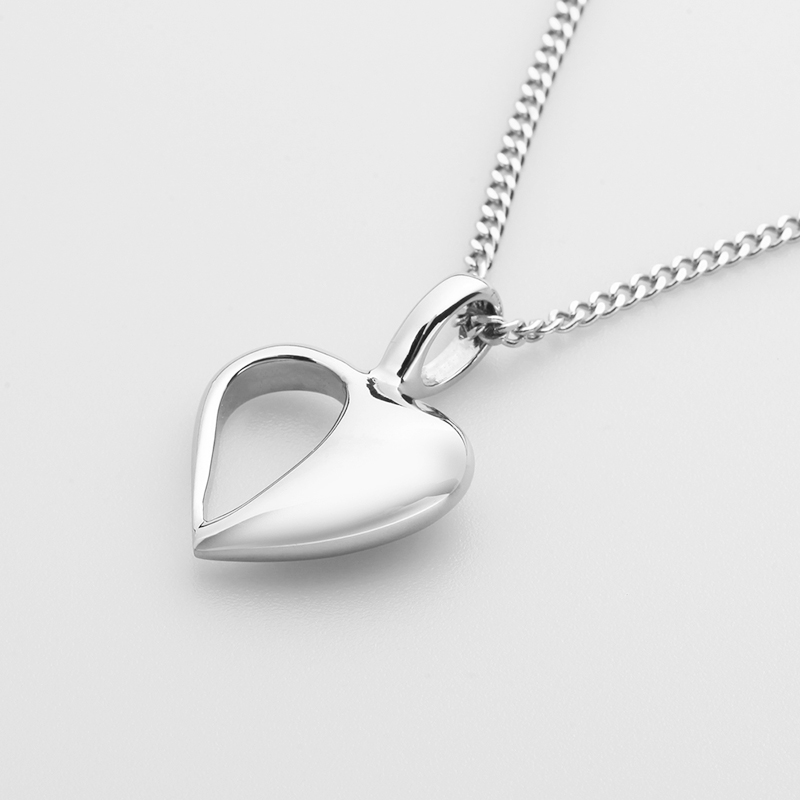 Collana da donna con pendente a cuore in argento e acciaio inossidabile