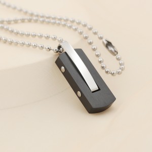 Collana con pendente placcato nero bicolore in acciaio inossidabile all\'ingrosso