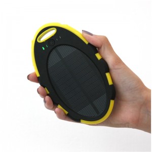 Portable Solar Power Bank 4000mAh Caricatore portatile di energia solare Doppie porte USB