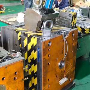Stampi a iniezione per produttori di parti in plastica industriali personalizzate professionali