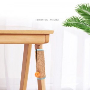 Tavolo e sedia possono essere fissati con cuscinetto per gatti