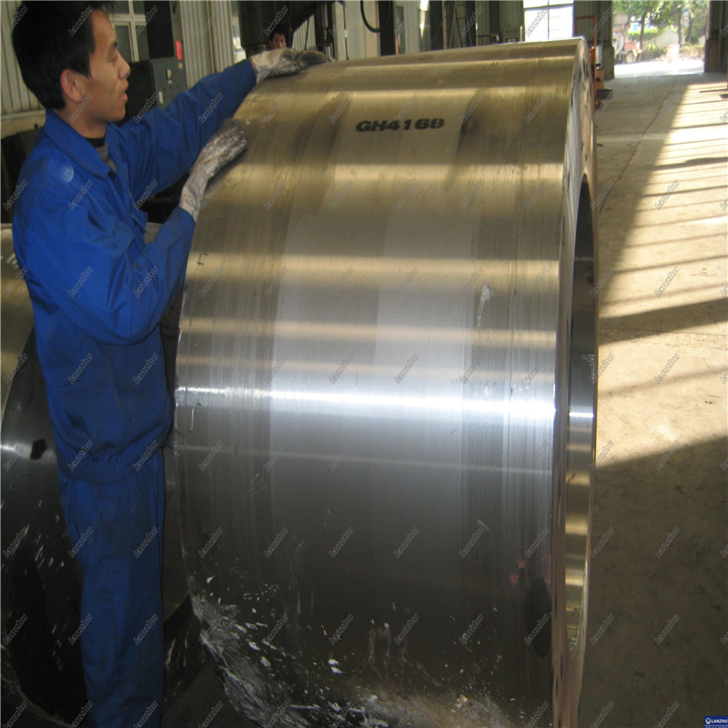 L\'effetto di YTtrium sulle hot cracking e le proprietà creep di una superley basata su Ni accumulate dalla produzione additiva (5)