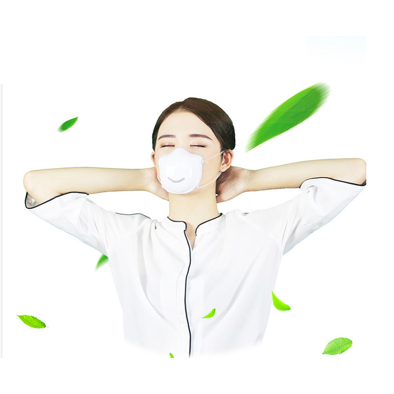 Usa maschere per rallentare la diffusione di Covid-19