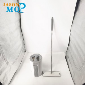 Microfibre bagnate e secche 360 lavano un secchio per pulire il pavimento