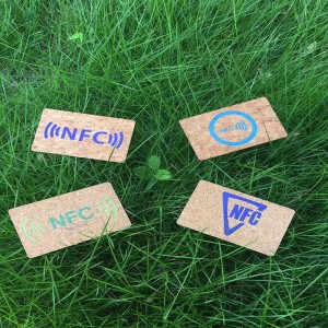 Carta della stanza di legno