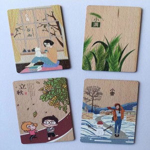 Carta della stanza di legno