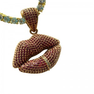 Collana intarata sexy del labbro rosso