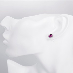 La versione coreana dei semplici orecchini rotondi