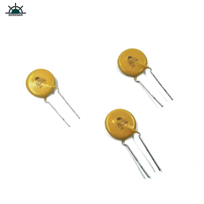 Cina ODM Electronics Components, Giallo MOV 20mm HVR20D561K VARISTORE DI ZINC Possido di zinco per elettrodomestici