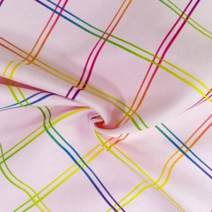 riciclare la moda in poliestere