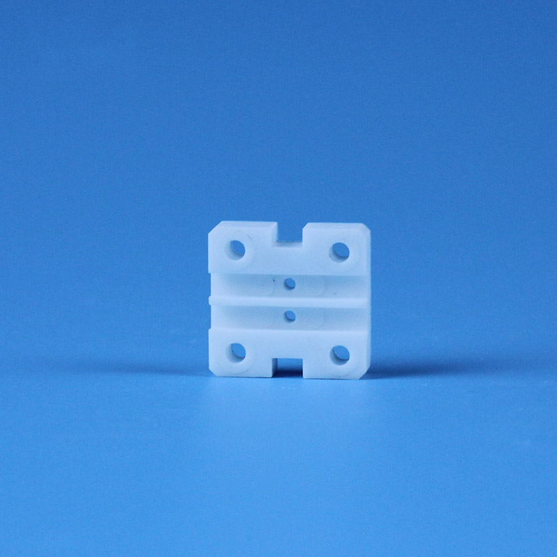 Quali problemi dovrebbero essere prestati attenzione a quando sinterizzazione ceramica zirconia?