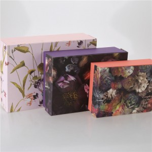 Scatola regalo del pulsante del bottone placcato oro delicato