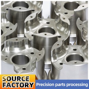 Elaborazione delle parti di precisione del tornio