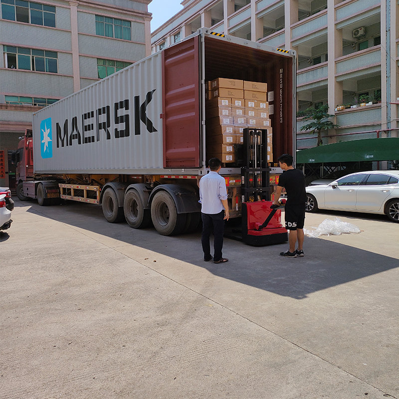 Esportazione di frecce di tiro con l\'arco e bulloni