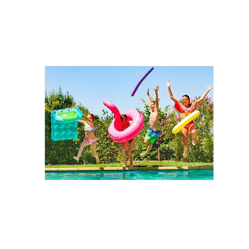 Come pulire la piscina sporca e appiccicosa galleggia?