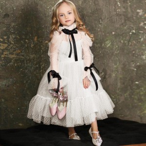 Polka-Dot Tulle Flower Girl Dress Illusione Long Maniche Abito da festa per feste di matrimonio Ribbon Communion Abbigliamento del compleanno di compleanno