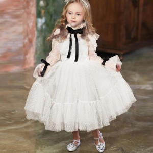 Polka-Dot Tulle Flower Girl Dress Illusione Long Maniche Abito da festa per feste di matrimonio Ribbon Communion Abbigliamento del compleanno di compleanno