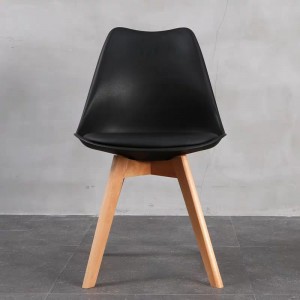 All\'ingrosso Sedia da pranzo moderna di plastica Bistro Cafe Ristorante Sedia acrilica colorata Sedia di plastica e un cuscino morbido