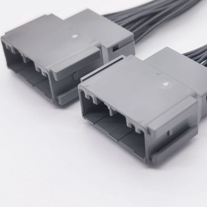 JAE34020PF1 Cablaggio impermeabile del collegamento della batteria del veicolo di nuova energia 2.2 che spazia la personalizzazione del cavo terminale