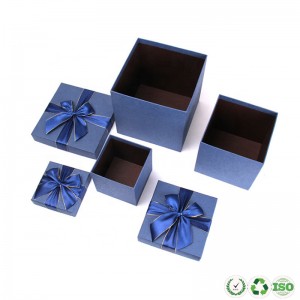 Scatola regalo di carta artigianale riciclata personalizzata