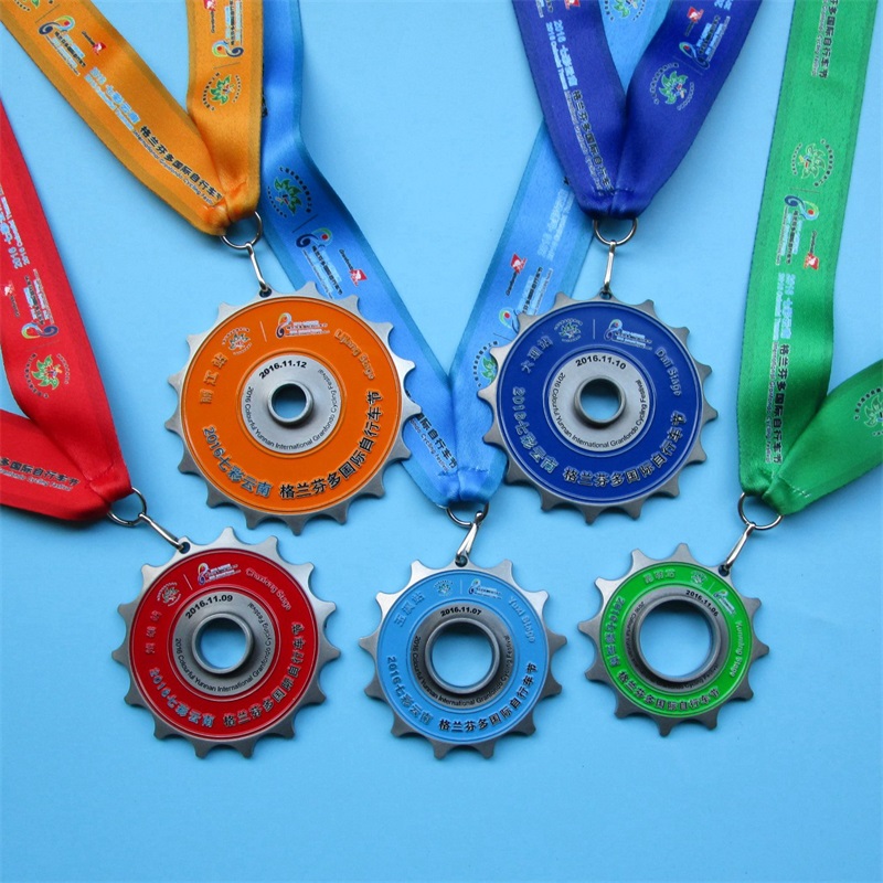 Medaglia di gara ciclistica con medaglie combinate ingranaggi souvenir