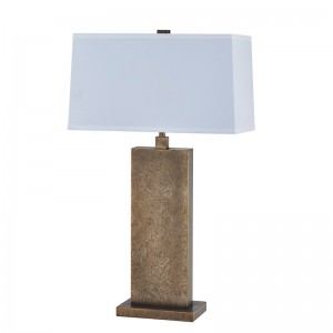 Lampada da tavolo da tavolo antico decorativo all\'ingresso dello spazio pubblico