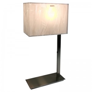 Lampada da scrivania in stile semplicenichel spazzolato con un interruttore a bilanciere su/off presso la camera