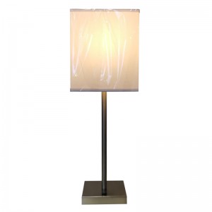 Lampada da tavolo da comodino con finituranichel in stile semplice con un interruttore a bilanciere su/off in camera