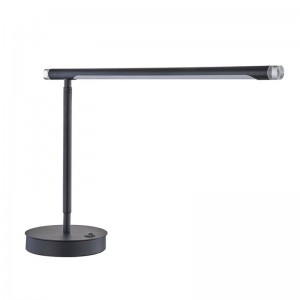 Lampada da scrivania a LED regolabile Marriott con finituranera opaca e un interruttore a bilanciere su/off presso la camera degli hotel