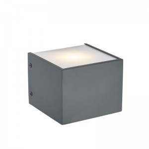 Hospitality Hotel Wall Lamp con finitura grigio piatto dipinto e LED integrato all\'interno della camera tipica dell\'hotel