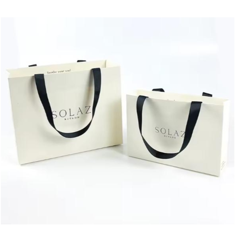 Sacchetti di carta stampati cartone borse regalo di carta bianca di lusso con manico anastro per borsa con il tuo logo