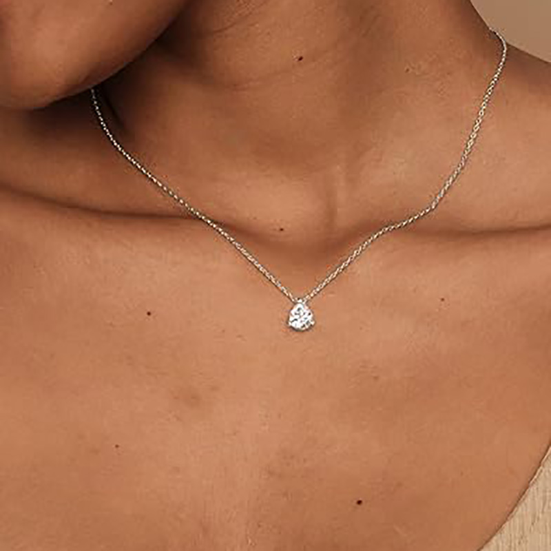 Lacrima ovale-Collana elegante con ciondolo a forma di diamante artificiale laser regolabile