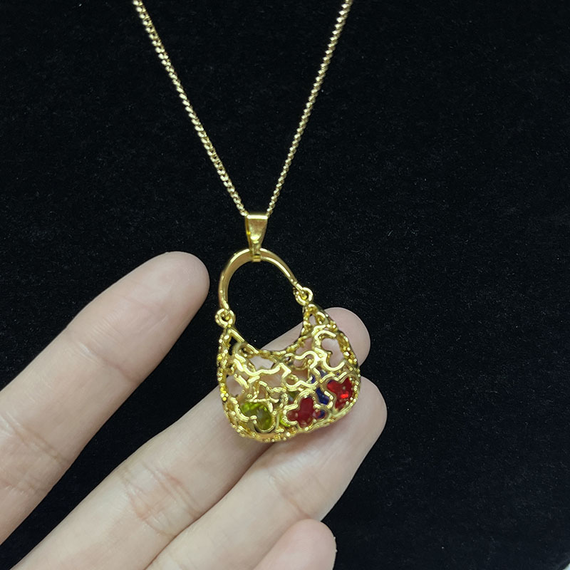 Collana a ciondolo per borse di lusso per donne - 18k oro-Rame placcato con intricato design in filigrana & Accenti smalti - Gioielli di moda eleganti per regali & Occasioni speciali