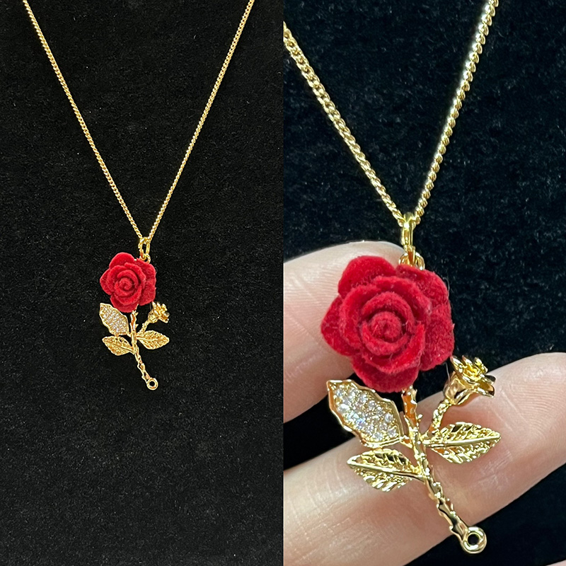 Oro romantico-Collana a sospensione rosa rosa rossa placcata con strass-Foglie abbellite ed eleganti design floreale per amore e bellezza