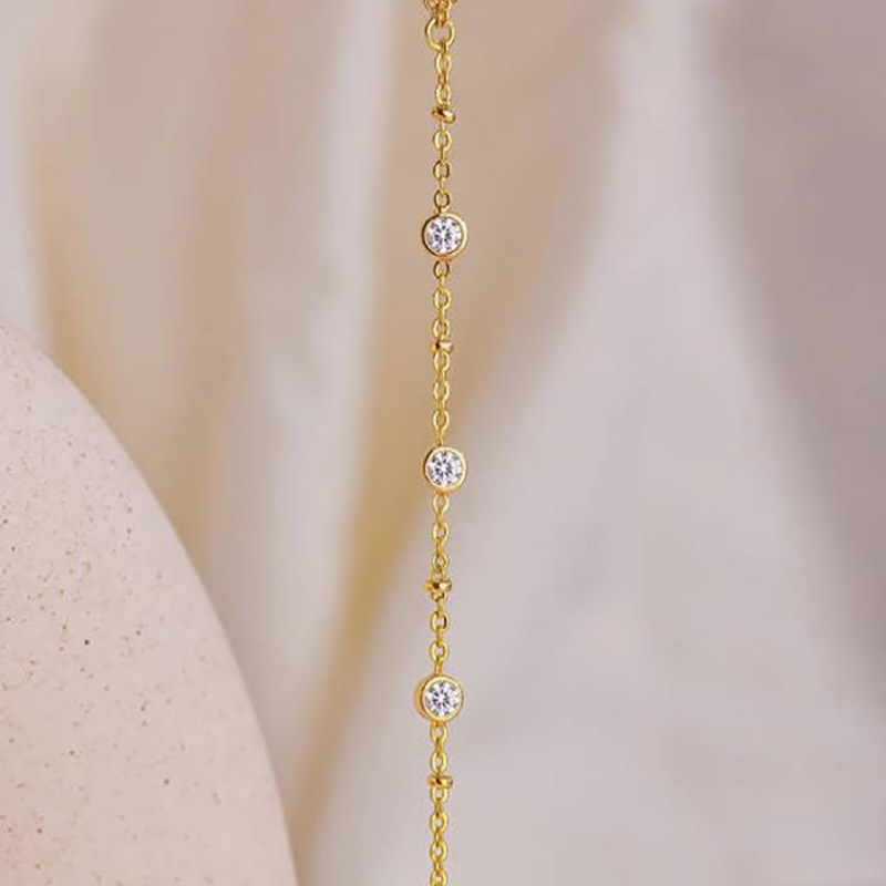 Oro elegante-Catena manuale placcata con chiare pietre di zirconia cubica per matrimoni, feste e occasioni speciali