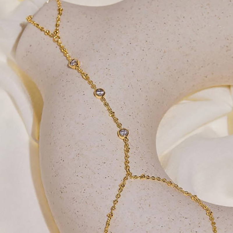 Oro elegante-Catena manuale placcata con chiare pietre di zirconia cubica per matrimoni, feste e occasioni speciali
