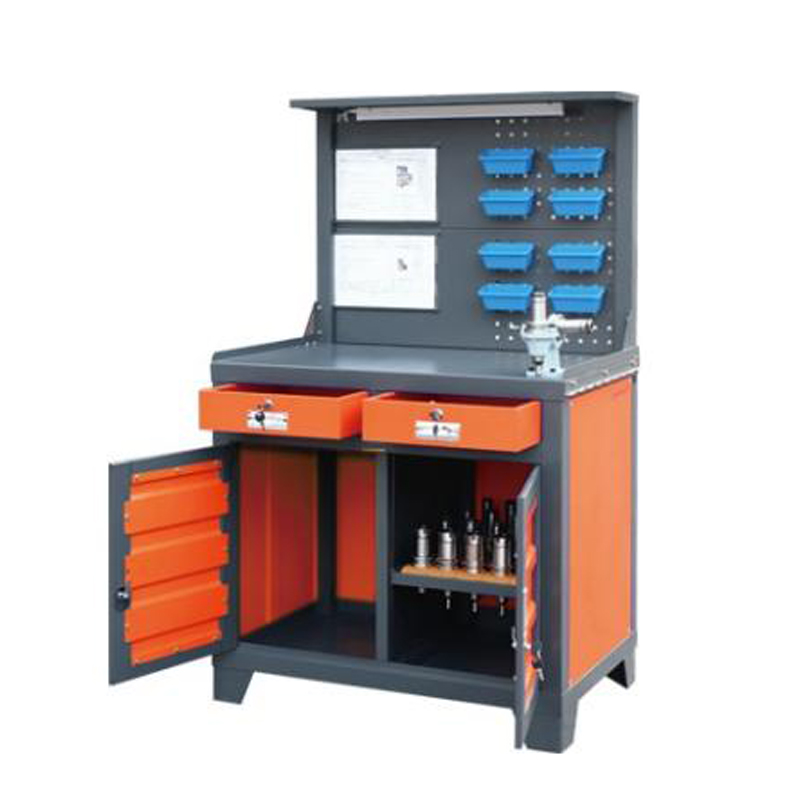 Lampada - Gabinetto degli strumenti di stile