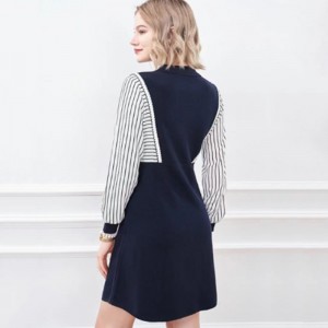 Autunno all\'inizio del piccolo colletto inverso a metà cardigan