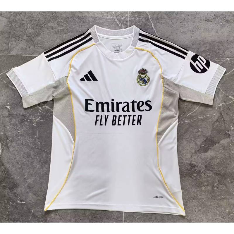25/26 maglia da casa della stagione del Real Madrid