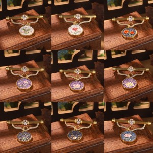 Set di gioielli floreali in metallo